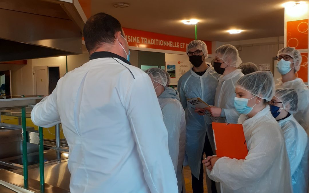 Découverte du monde de la cafétéria par les CAP PSR : le Restaurant Universitaire du Mans